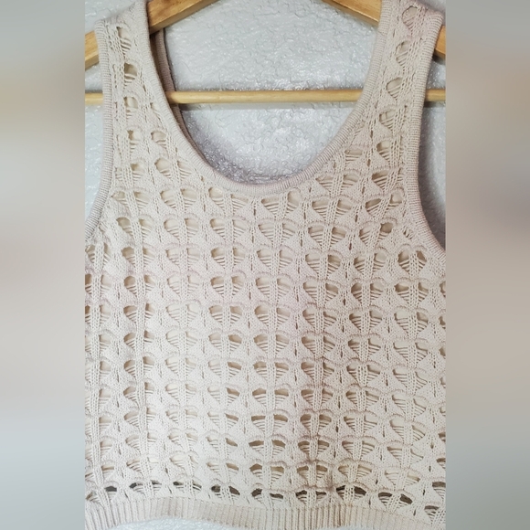 💚5/$25 Freshman 1996 Cream Open Knit Sleeveless Crop Tank Top Size Small - Picture 3 of 5
